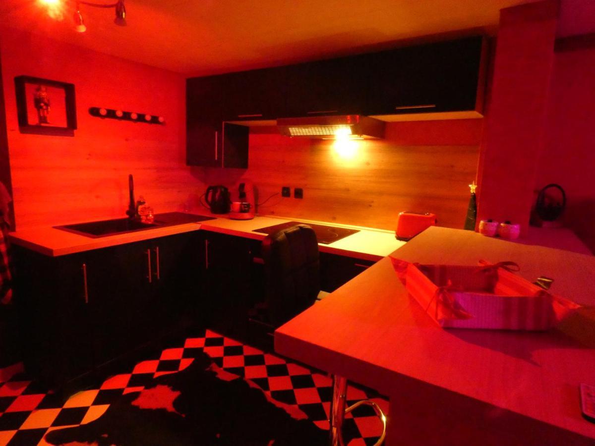 Apartment Le Rouge Et Noir