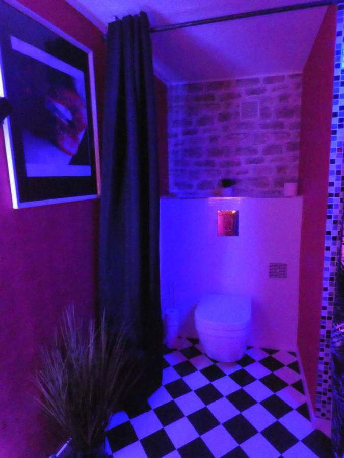 Le Rouge Et Noir Apartment Barr