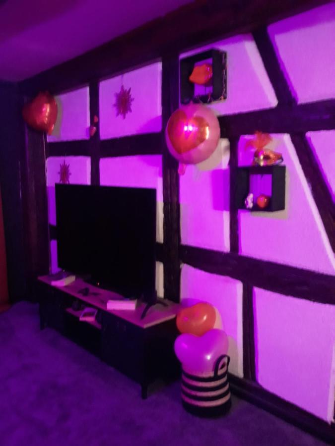 Le Rouge Et Noir Apartment *