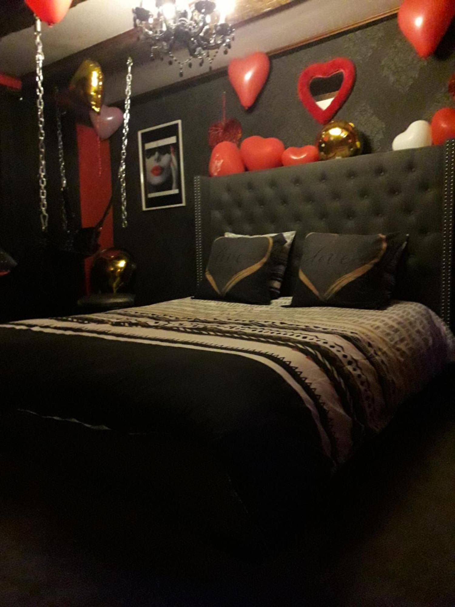 Apartment Le Rouge Et Noir