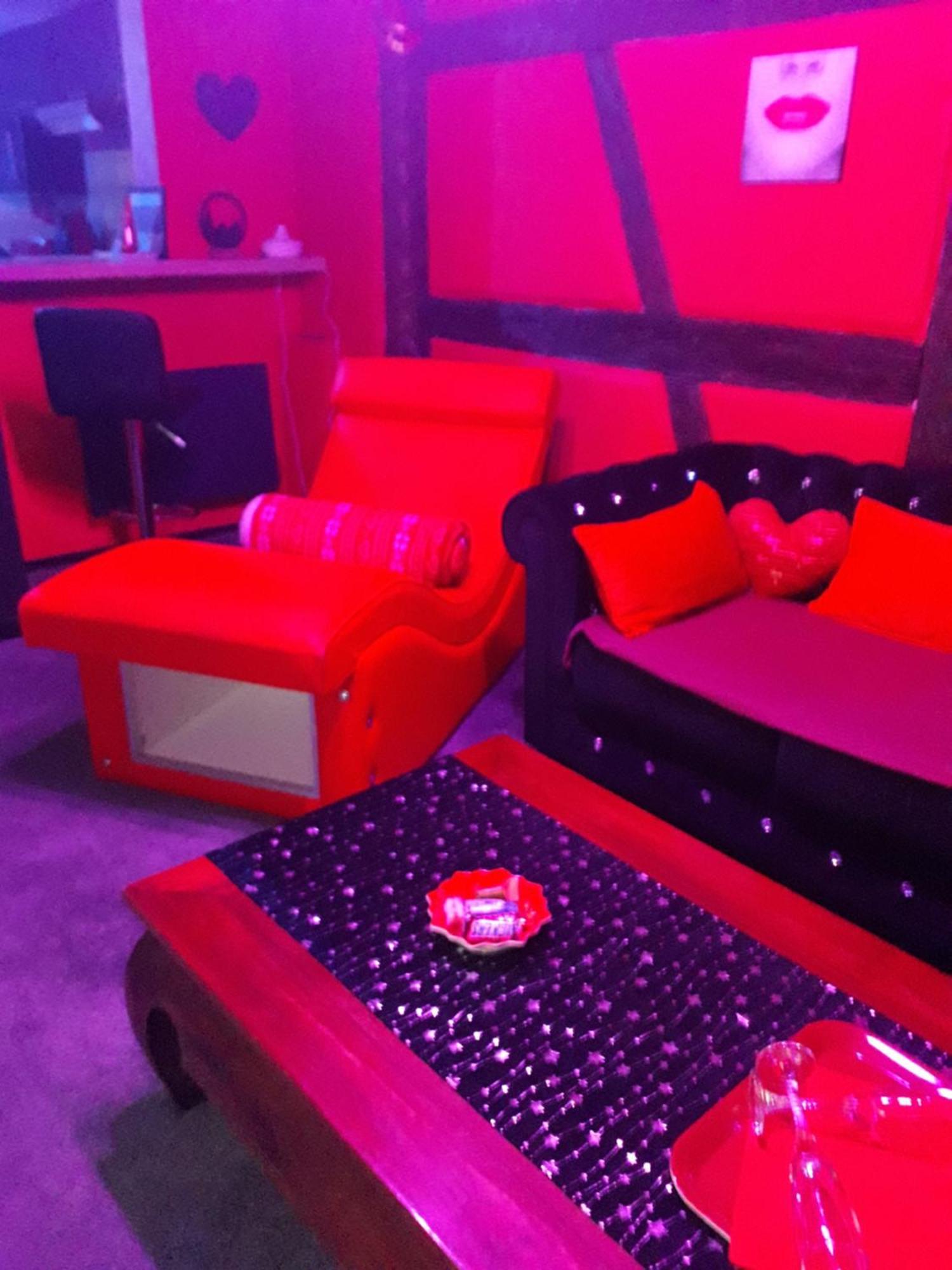 Apartment Le Rouge Et Noir